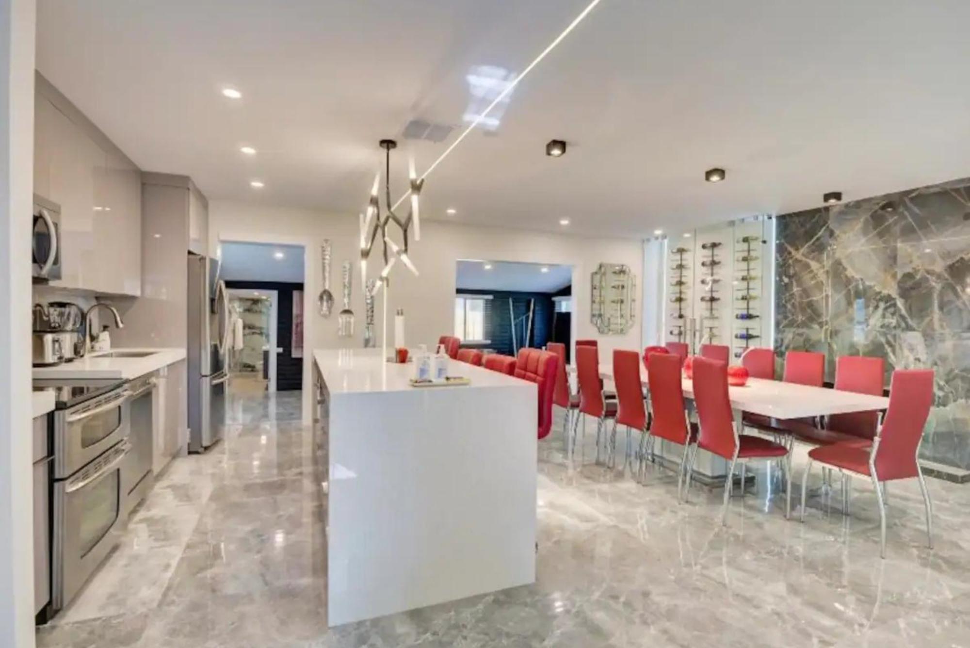 הוילה מיאמי Flaming House With Cinema, Pool & Chill Area מראה חיצוני תמונה